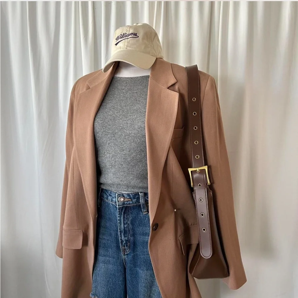 DKNY Vintage 1990s tan pure wool blazer 12. - Picture 2 of 8